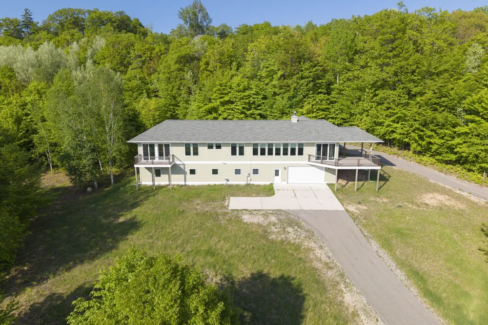 9798 Slope Drive Onekama, MI 49675