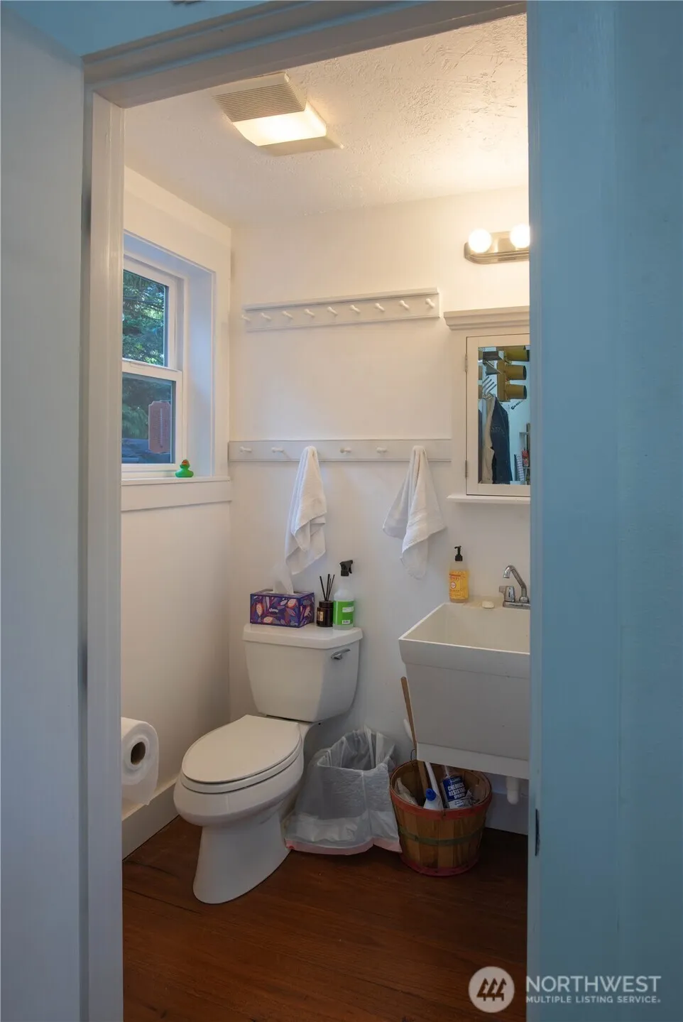 953 Henry Boyd Road Port Angeles, WA 98362