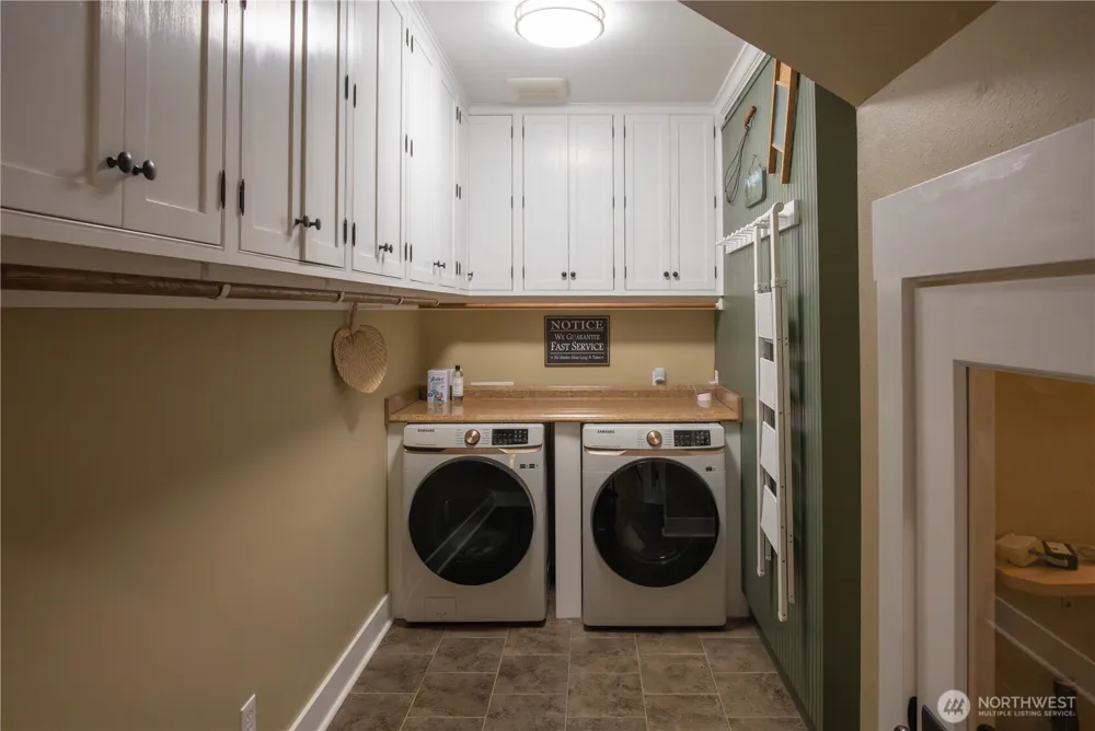 953 Henry Boyd Road Port Angeles, WA 98362