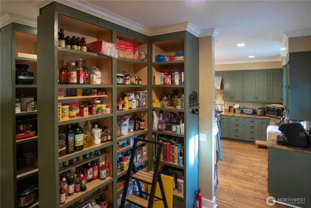 953 Henry Boyd Road Port Angeles, WA 98362