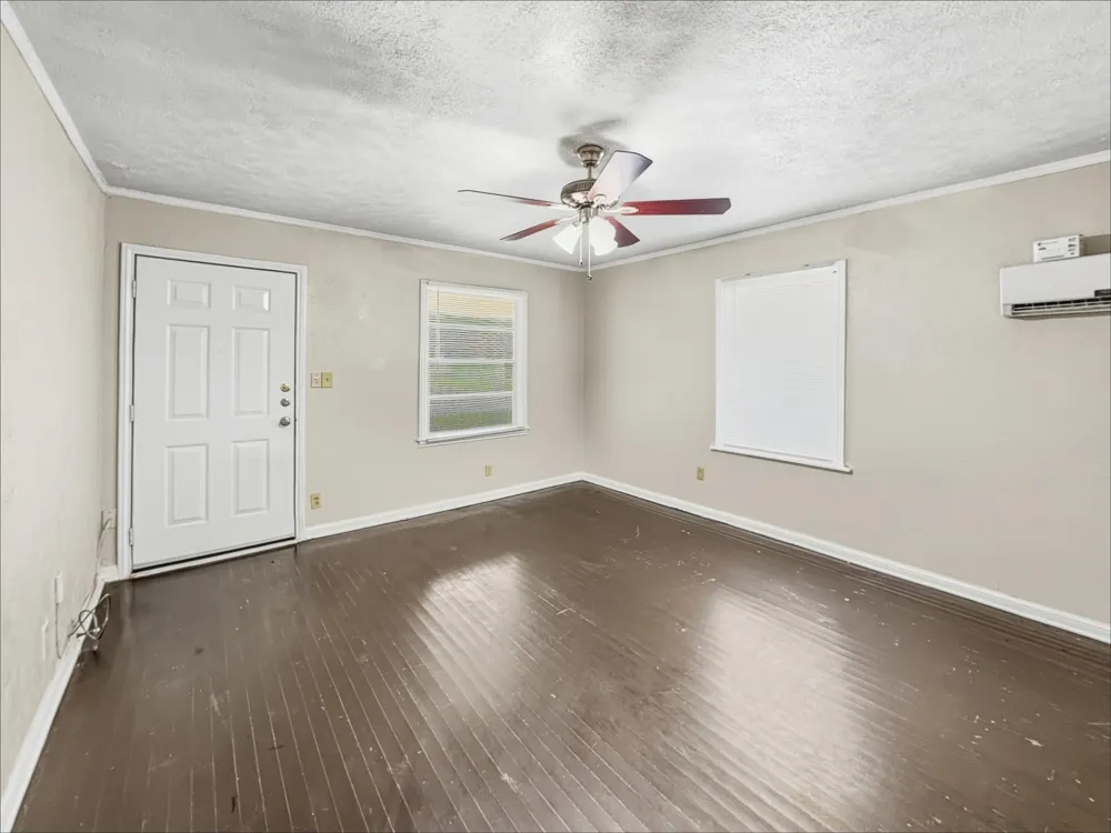 5013 Kessler Road River Oaks, TX 76114