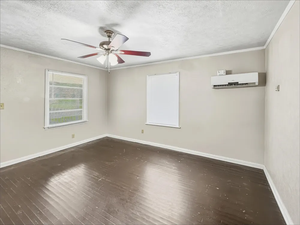 5013 Kessler Road River Oaks, TX 76114