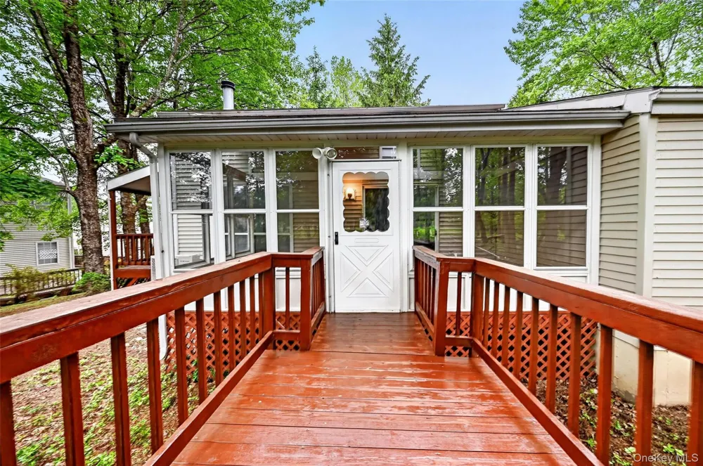 6 Summit Place Monticello, NY 12701