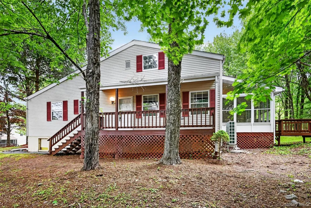 6 Summit Place Monticello, NY 12701