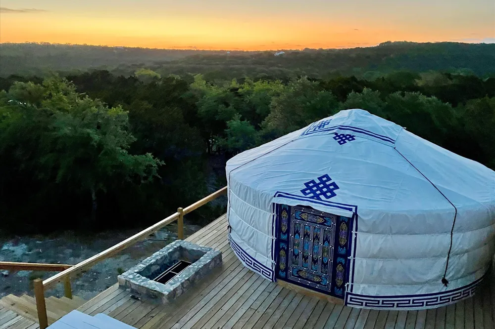 7000 McGregor Lane Dripping Springs, TX 78620