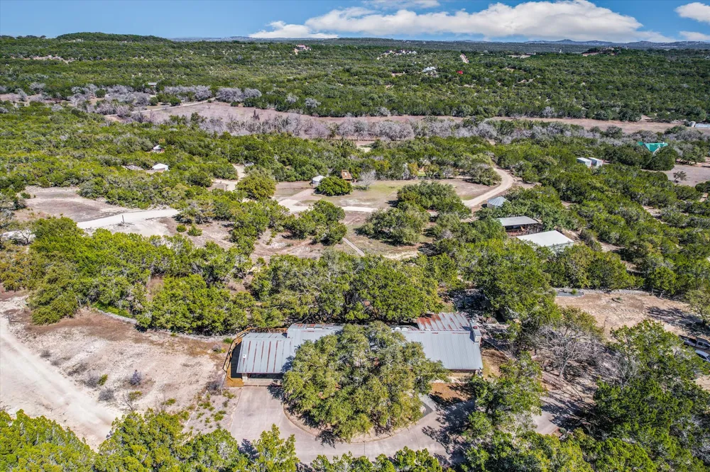 7000 McGregor Lane Dripping Springs, TX 78620