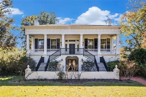 112 Hillcrest Road