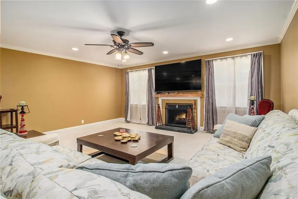 112 Hillcrest Road West Point, GA 31833