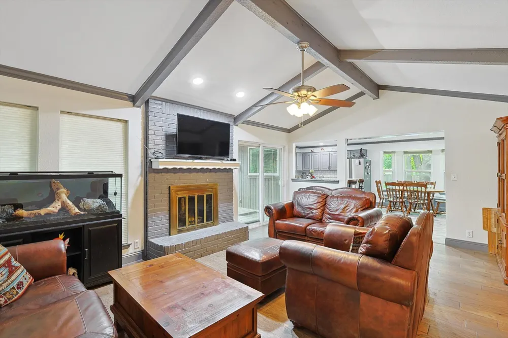 6837 Starnes Road North Richland Hills, TX 76182