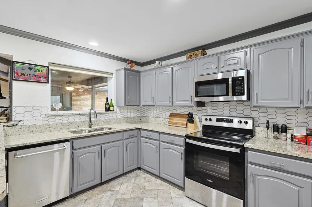 6837 Starnes Road North Richland Hills, TX 76182