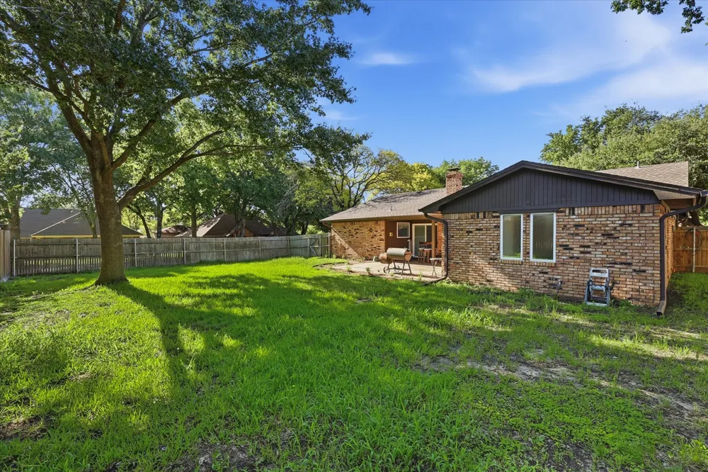 6837 Starnes Road North Richland Hills, TX 76182