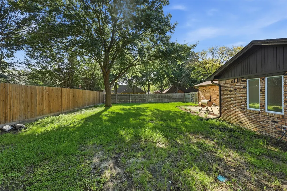6837 Starnes Road North Richland Hills, TX 76182