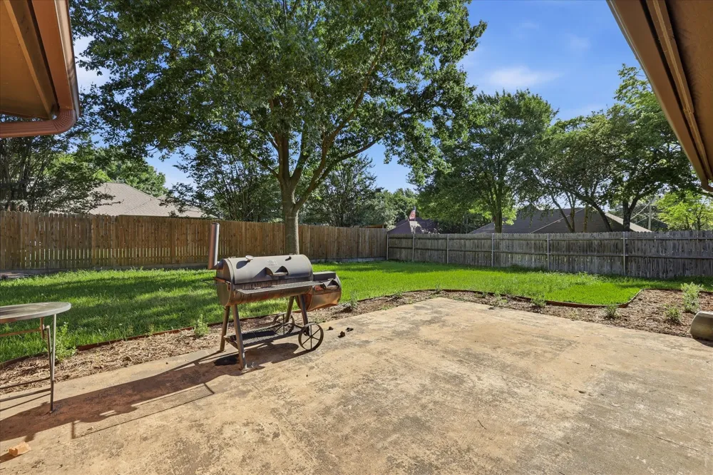 6837 Starnes Road North Richland Hills, TX 76182