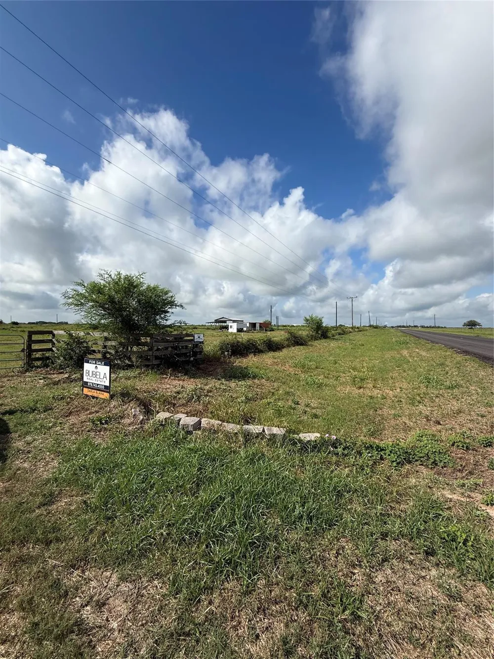 1993 Fm 2761 Cat Spring, TX 78933