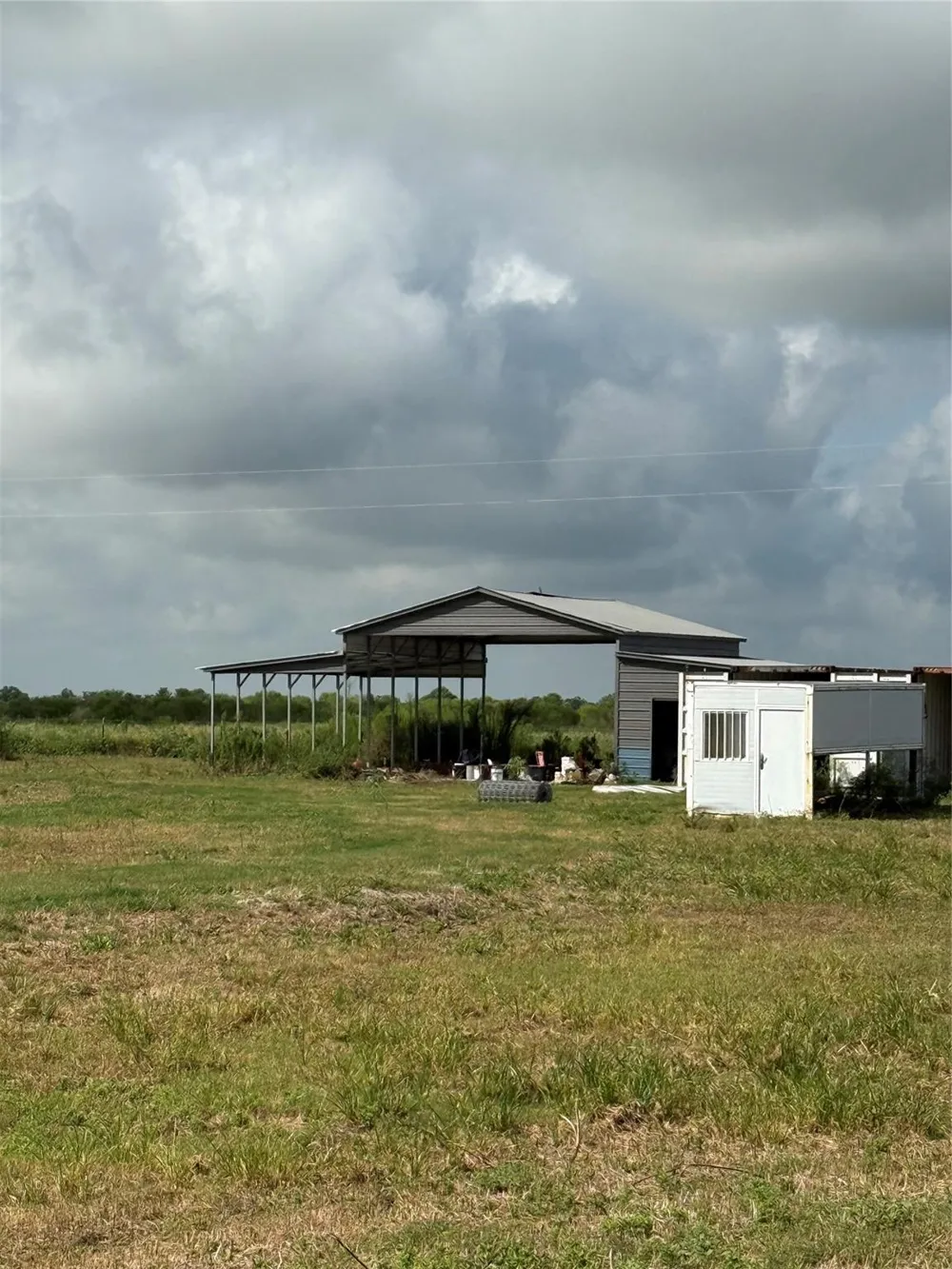 1993 Fm 2761 Cat Spring, TX 78933