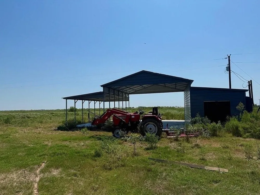 1993 Fm 2761 Cat Spring, TX 78933
