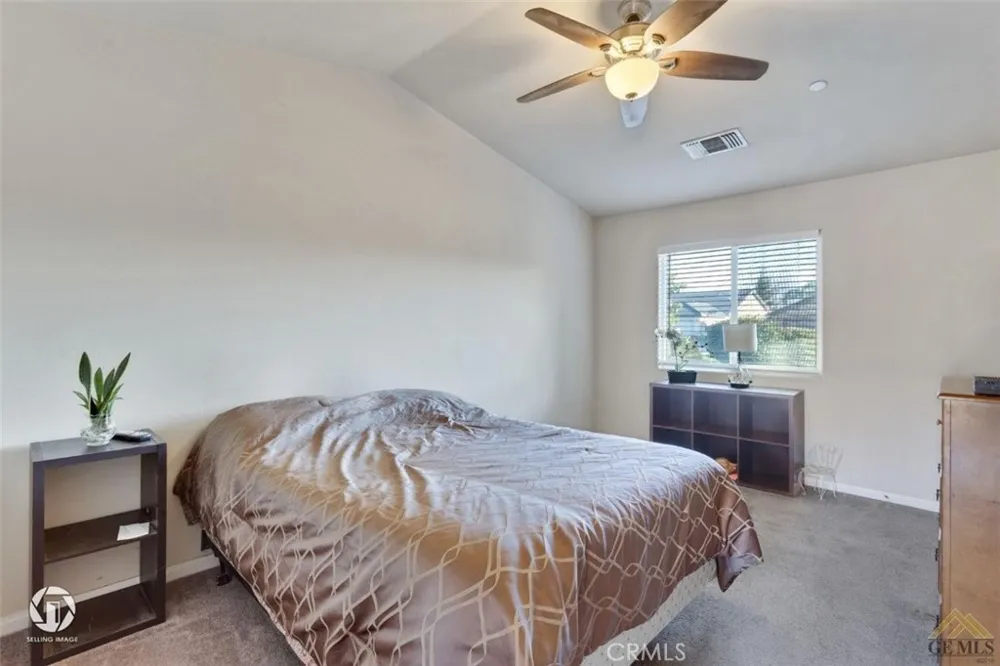 9602 Downie River Bakersfield, CA 93311