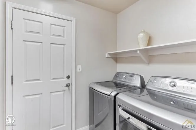 9602 Downie River Bakersfield, CA 93311
