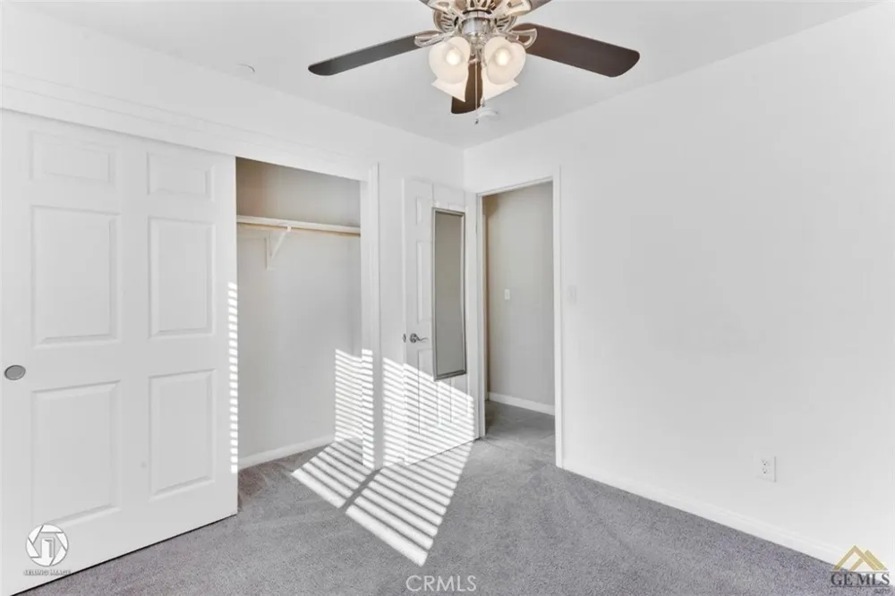 9602 Downie River Bakersfield, CA 93311