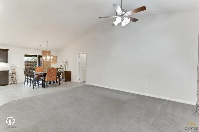 9602 Downie River Bakersfield, CA 93311