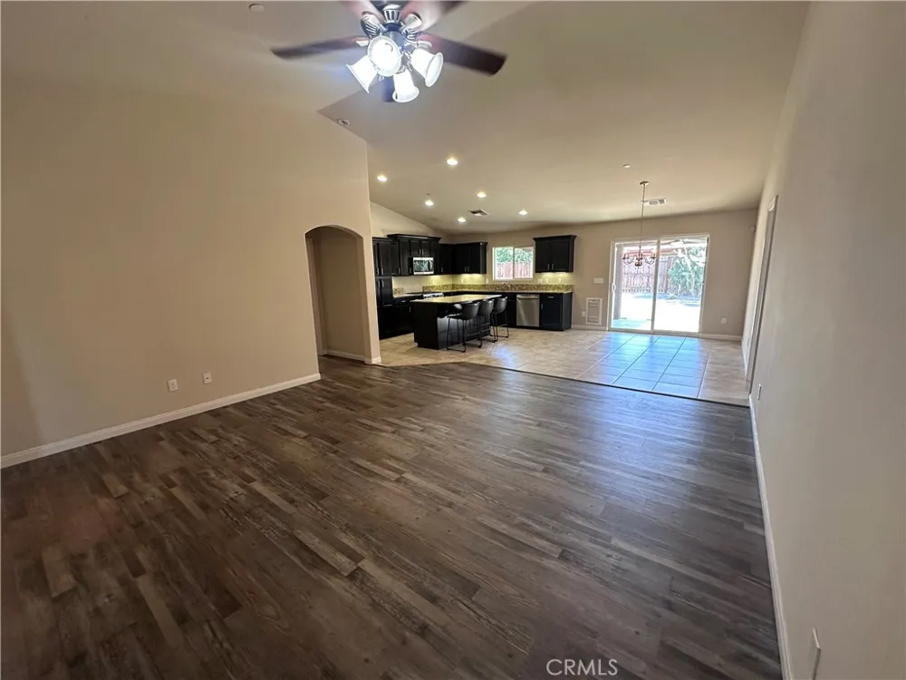9602 Downie River Bakersfield, CA 93311