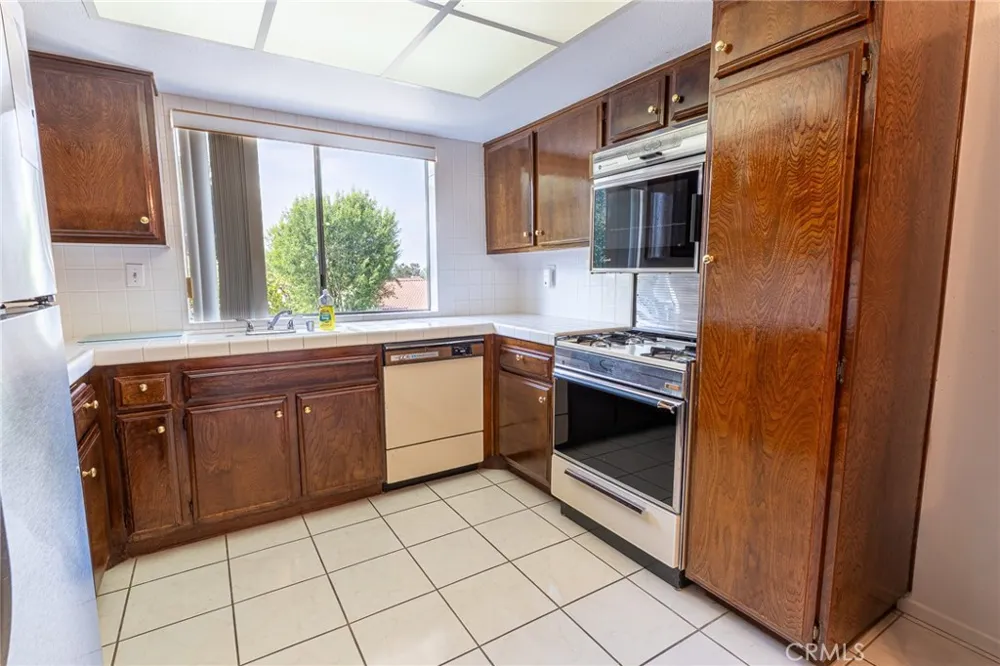19144 Index #3 Porter Ranch, CA 91326