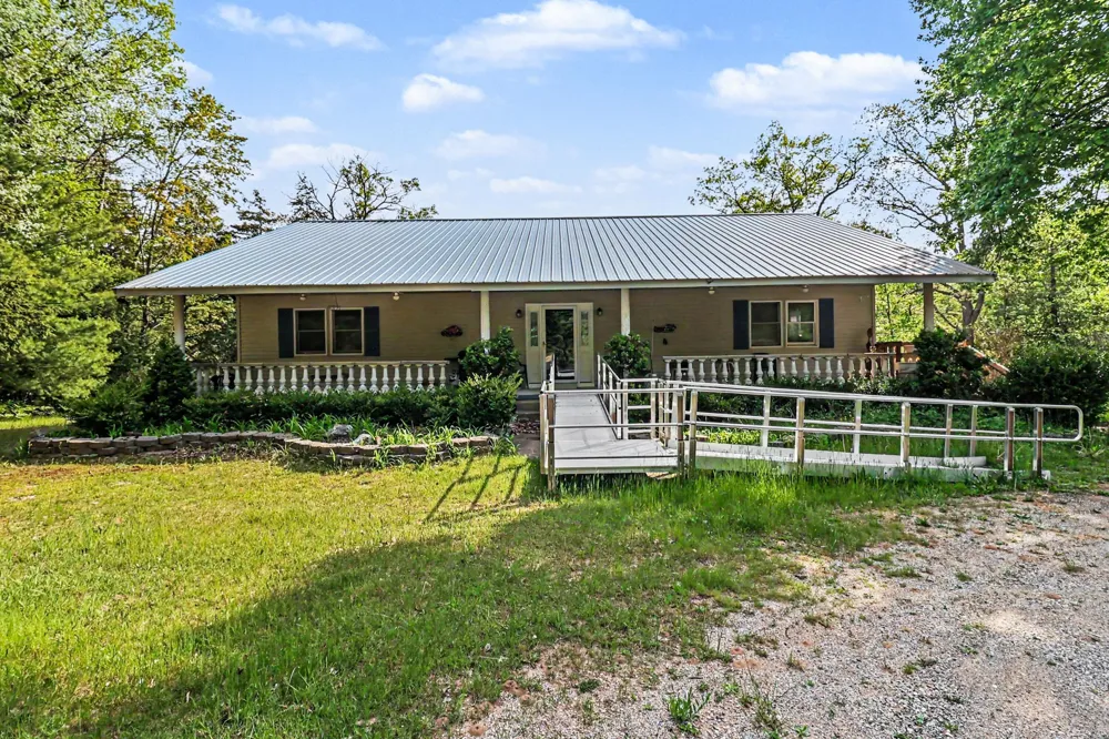 1189 W White Road Free Soil, MI 49411