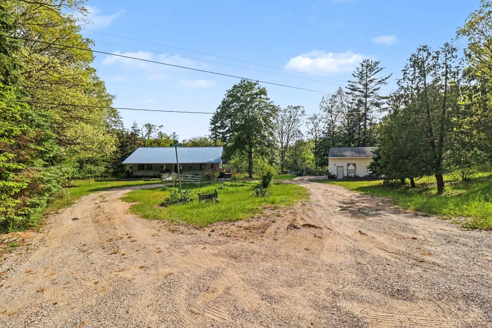 1189 W White Road Free Soil, MI 49411