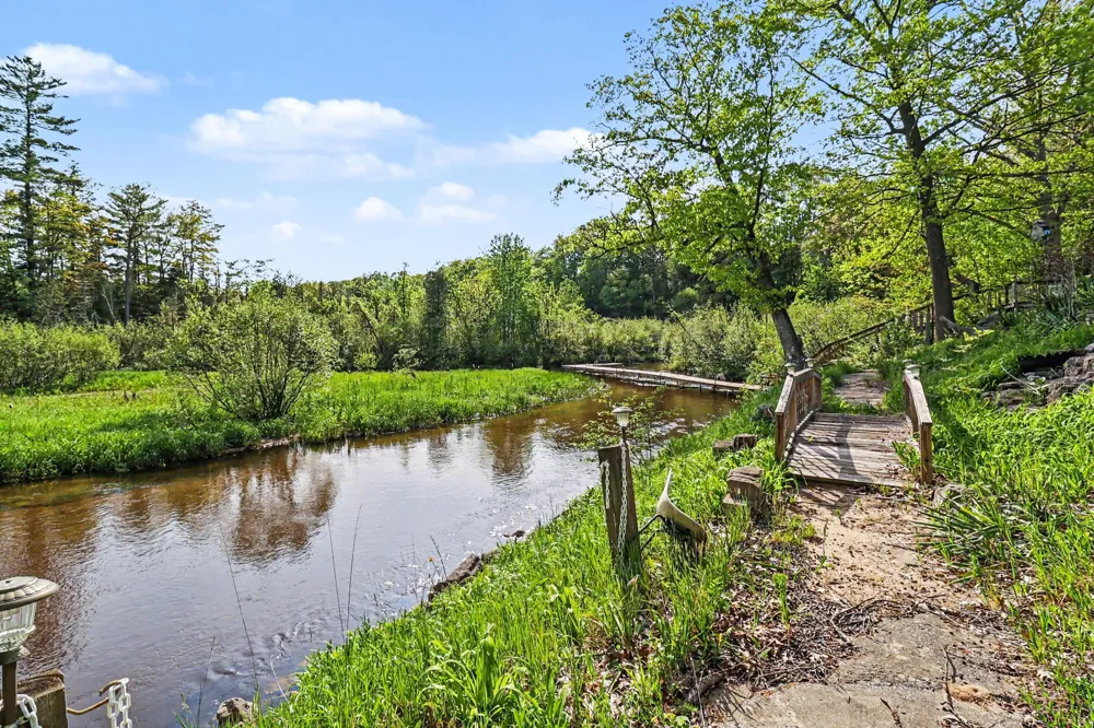 1189 W White Road Free Soil, MI 49411