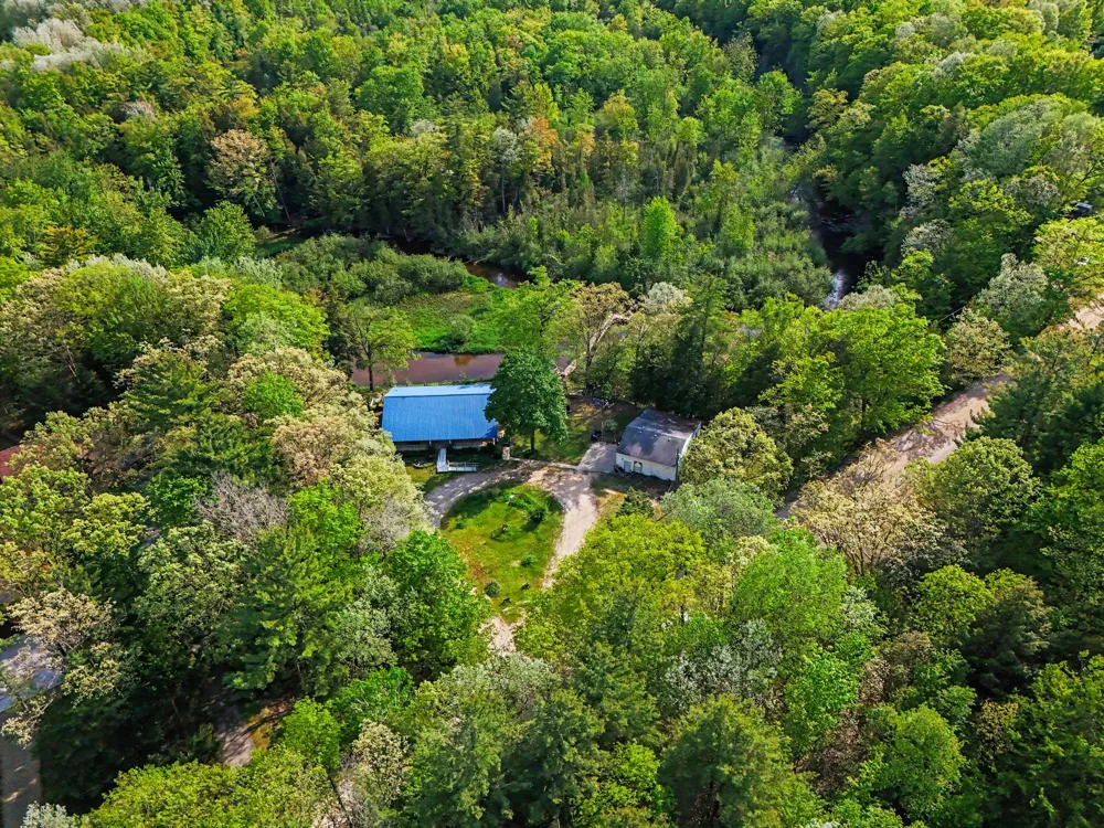 1189 W White Road Free Soil, MI 49411
