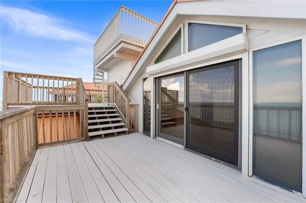 406 Gulf Bend Drive Captiva, FL 33924