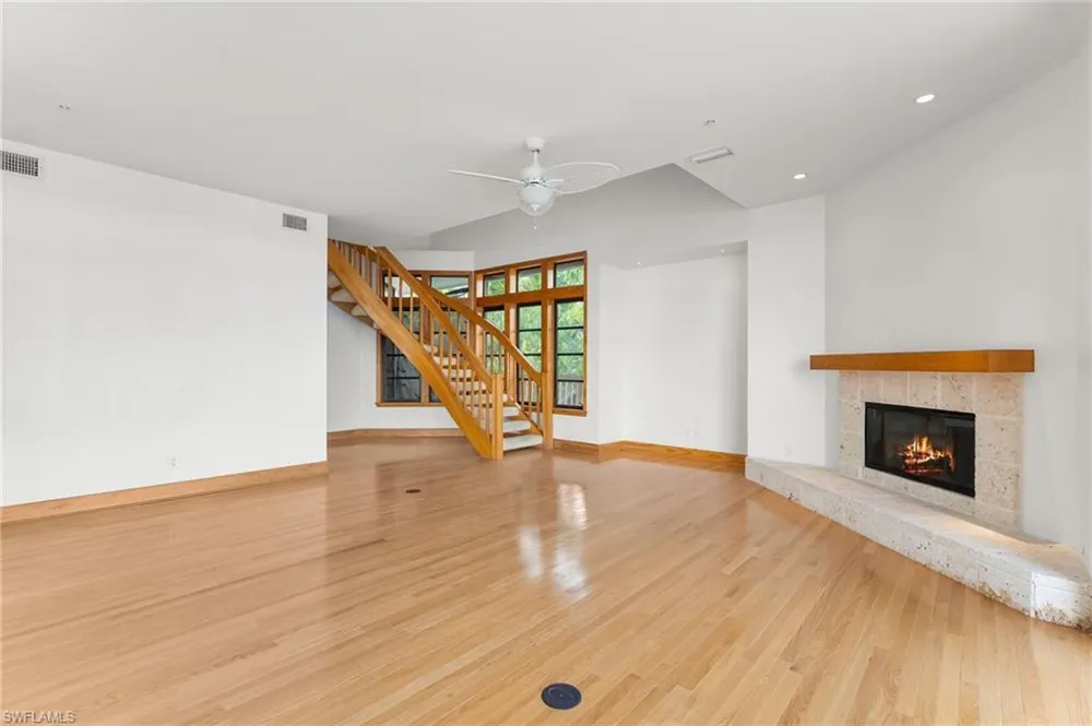 406 Gulf Bend Drive Captiva, FL 33924