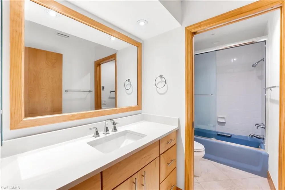 406 Gulf Bend Drive Captiva, FL 33924