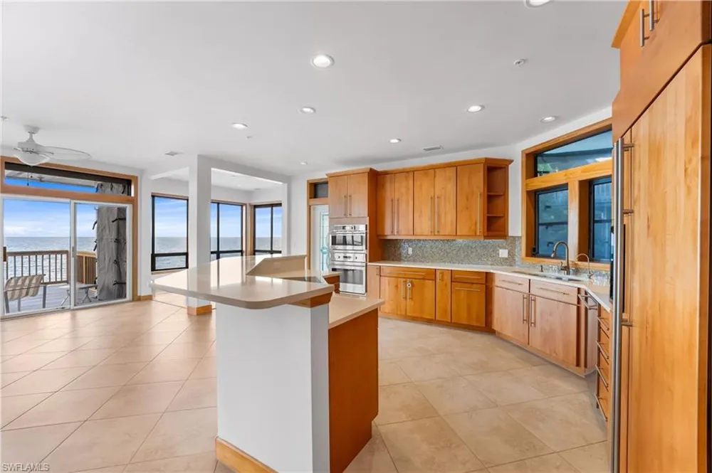 406 Gulf Bend Drive Captiva, FL 33924