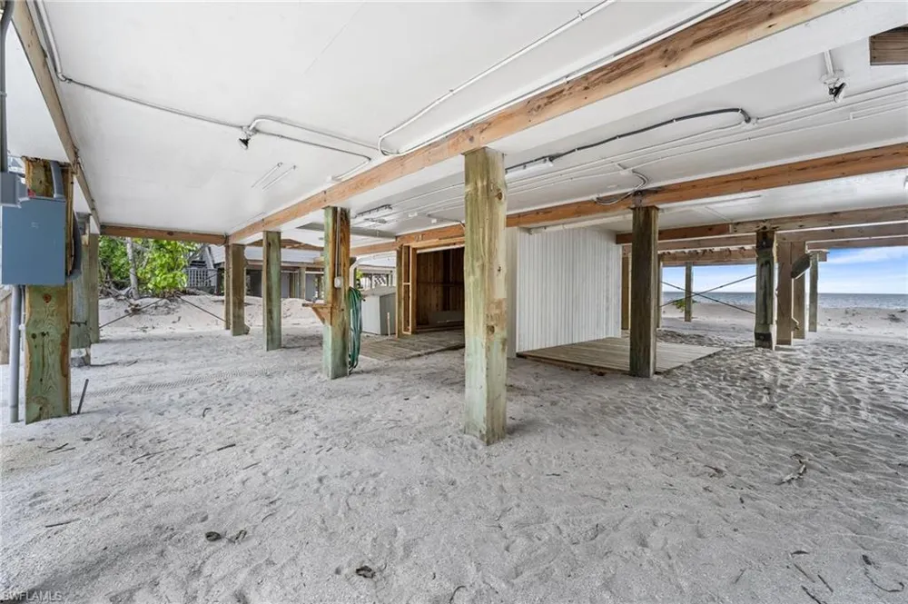 406 Gulf Bend Drive Captiva, FL 33924