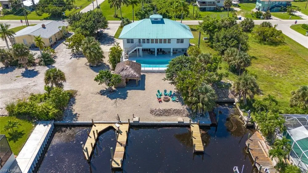 7380 Barrancas Avenue Bokeelia, FL 33922