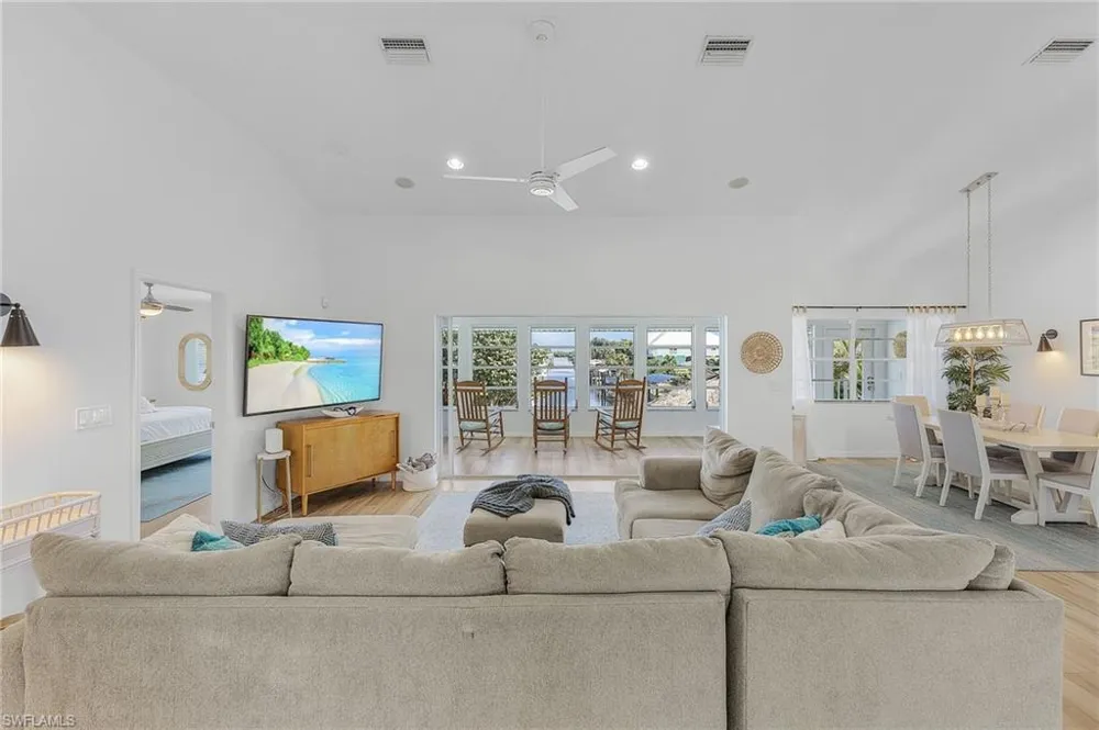 7380 Barrancas Avenue Bokeelia, FL 33922