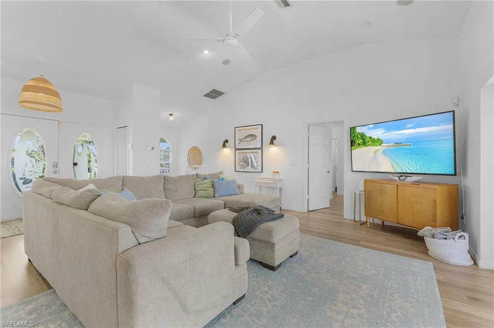 7380 Barrancas Avenue Bokeelia, FL 33922