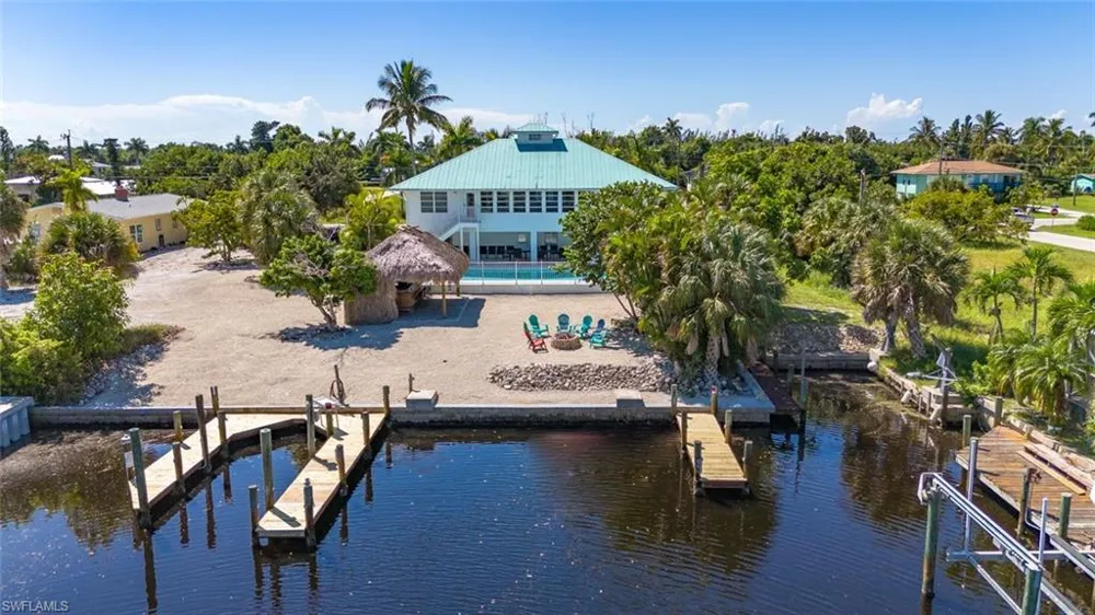 7380 Barrancas Avenue Bokeelia, FL 33922