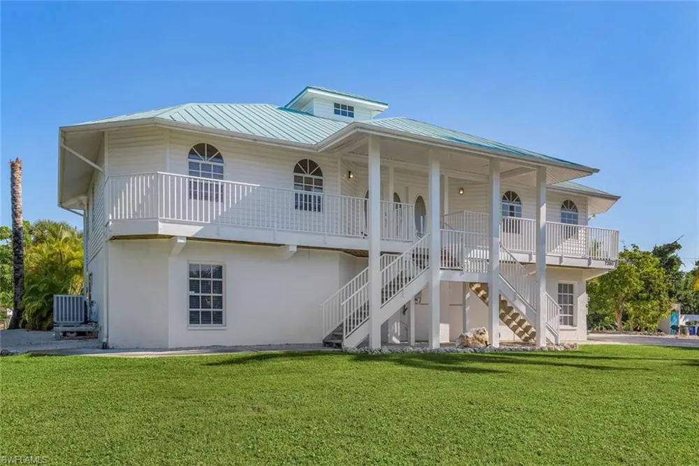 7380 Barrancas Avenue Bokeelia, FL 33922