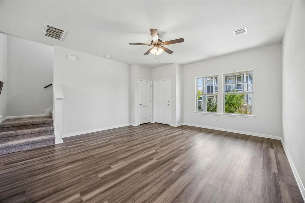 2832 Hopi Path Leander, TX 78641