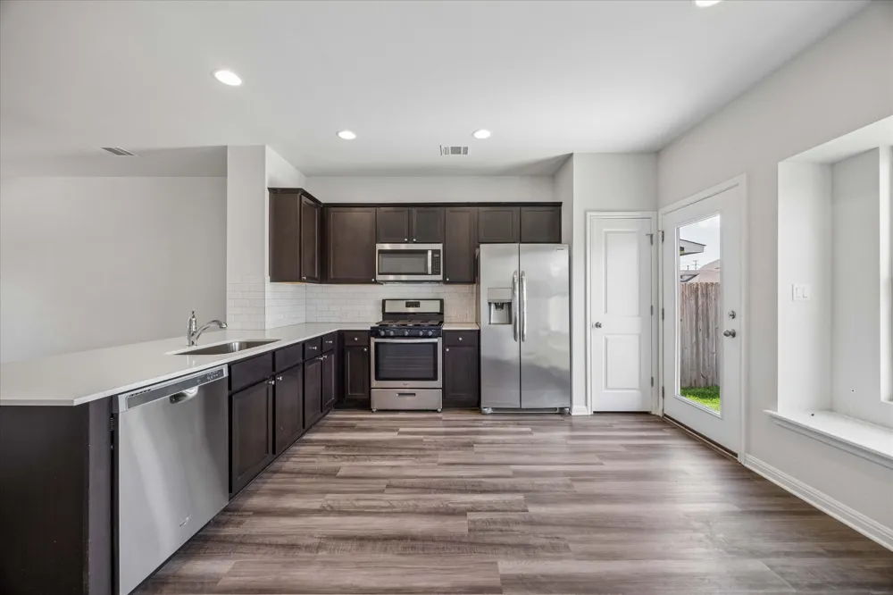 2832 Hopi Path Leander, TX 78641