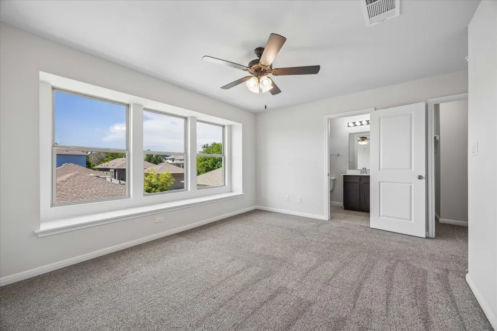 2832 Hopi Path Leander, TX 78641