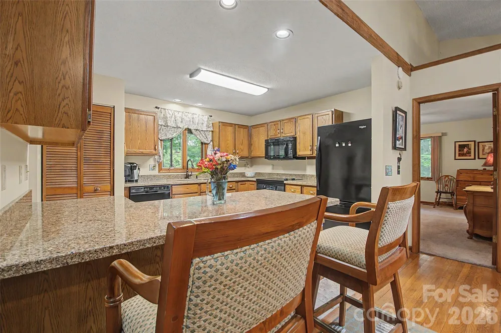 383 Ravenwood Lane Horse Shoe, NC 28742