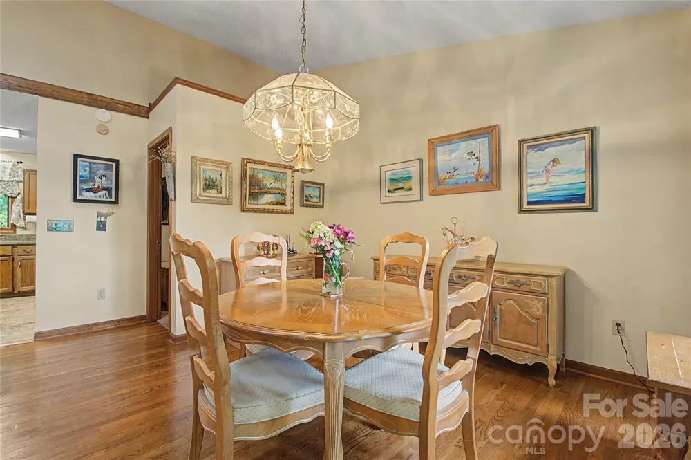 383 Ravenwood Lane Horse Shoe, NC 28742