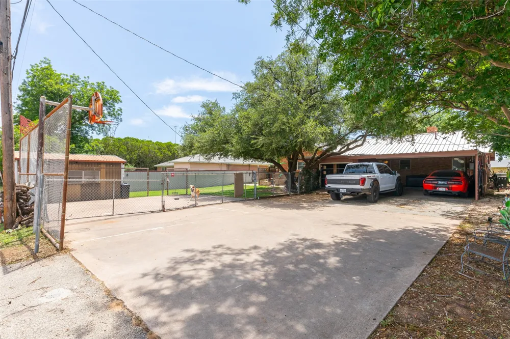 1800 Avenue F Haskell, TX 79521