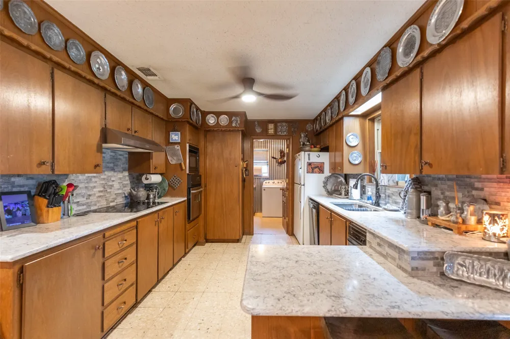 1800 Avenue F Haskell, TX 79521