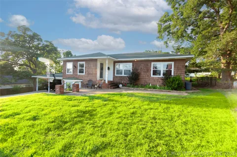 1425 E Seminole