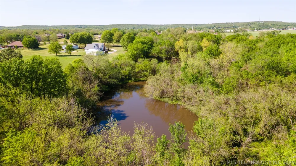 26 SE Lenapah Street Skiatook, OK 74070