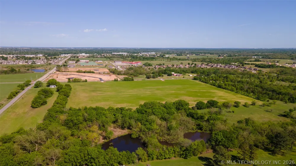 26 SE Lenapah Street Skiatook, OK 74070